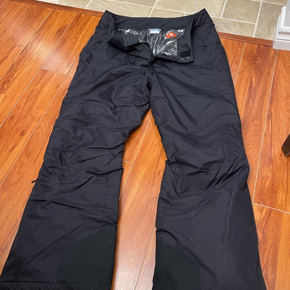 Columbia snow pants - Picture 2 of 3